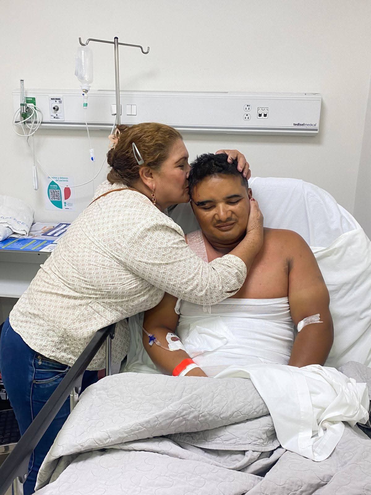 Familia de suboficial herido tras caída de avioneta denuncia a clínica Ricardo Palma