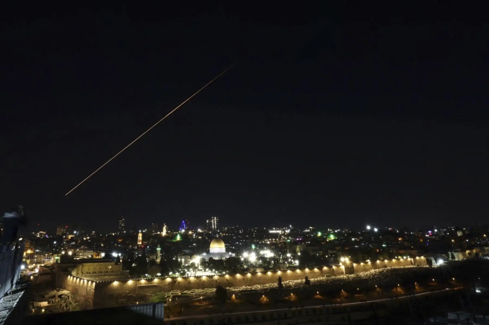 Israel dice que lleva a cabo «ataques a gran escala» sobre Teherán