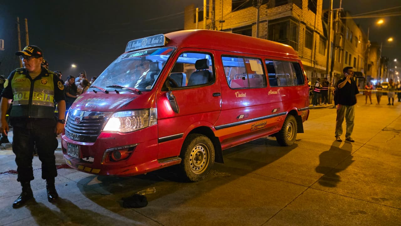Consternación en Lima: Sicario ataca una combi y acaba con la vida del chofer y dos pasajeros