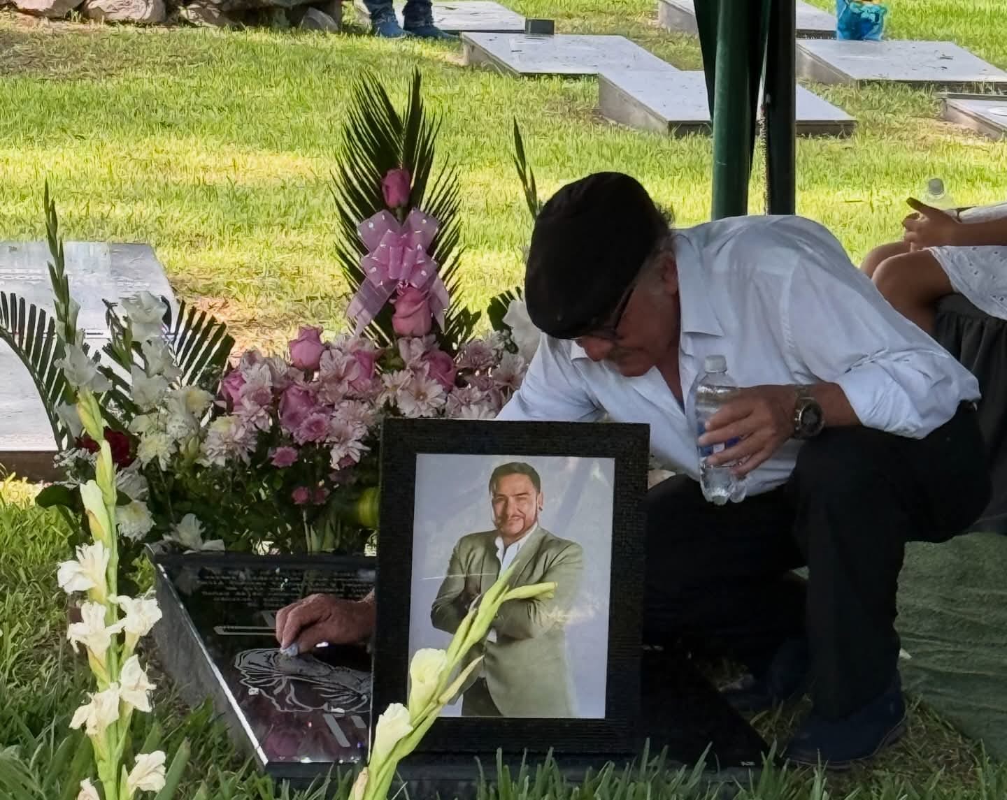 A un año de la partida del ‘Russo’ Paul Flores su esposa le rinde homenaje